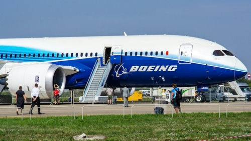 shutterstock2248925913-1jpg Boeing 787 Dreamliner on display at an airfield